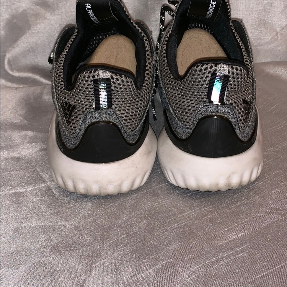 Adidas Alpha Bounce Sz 9 - Picture 3 of 7